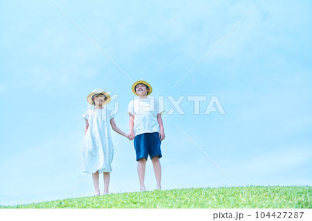 子供　遊び 104427287