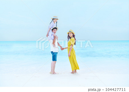 海　人物　ファミリー 104427711