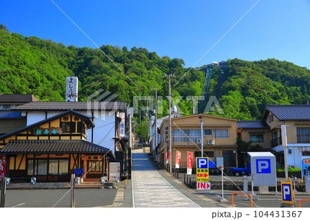 【京都府】晴天の天橋立傘松公園 104431367