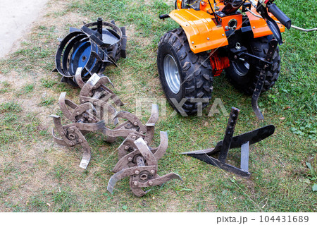 A set of attachments, hiller, milling cutters and lugs. Motoblock for agricultural work. Purchase and running-in of a motor cultivator. A set of attachments, hiller, milling cutters and lugs. Motoblock for agricultural work. Purchase and running-in of a motor cultivator. 104431689