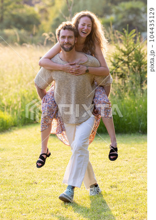 Sunlit Serenade: Romantic Getaway in Nature's Embrace Sunlit Serenade: Romantic Getaway in Nature's Embrace 104435129