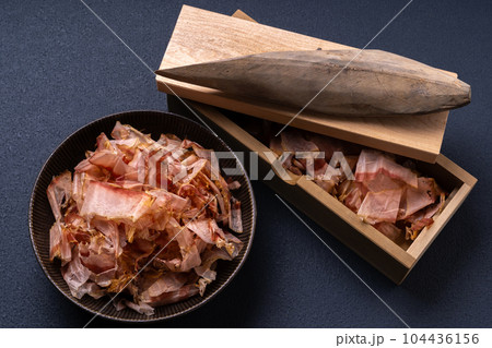 本枯れ節削り節 本枯れ節削り節 104436156