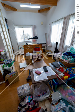 断捨離 大掃除 断捨離 大掃除 104438812