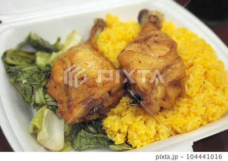 ベトナムローカル料理　コムガーの屋台のお弁当 104441016