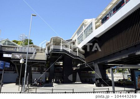 金沢八景駅　シーサイドライン　京浜急行 104443269