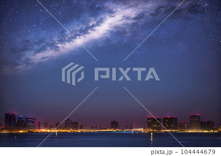 【AI画像】都会の夜空、イメージ 【AI画像】都会の夜空、イメージ 104444679