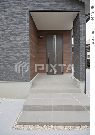 新築イメージ 新築住宅 玄関アプローチ 新築イメージ 新築住宅 玄関アプローチ 104445696