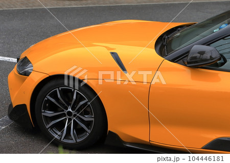 国産の黄色いスポーツカー 国産の黄色いスポーツカー 104446181