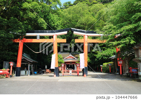 並立鳥居の諏訪神社 104447666