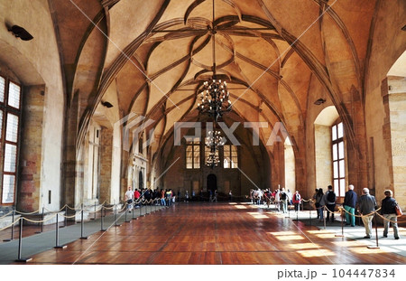 プラハ城の建物内部 プラハ城の建物内部 104447834