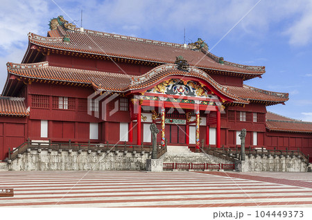 2019年10月31日に焼失した首里城 104449373