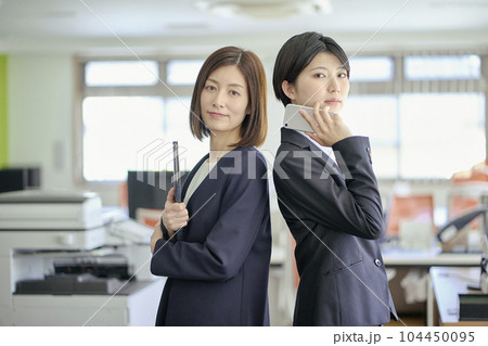 会社員 新人教育 OJT 会社員 新人教育 OJT 104450095