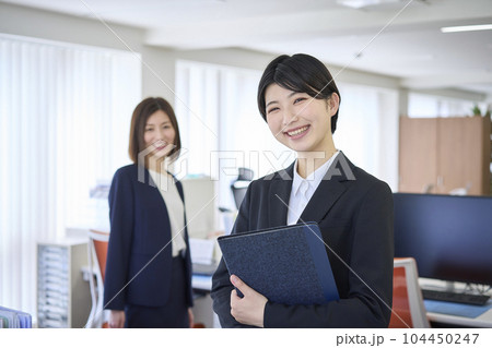 会社員　新人教育　OJT 104450247