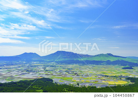 【熊本県】阿蘇の絶景大観峰 104450867