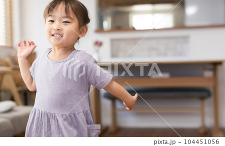 3歳の女の子 ダンス 3歳の女の子 ダンス 104451056