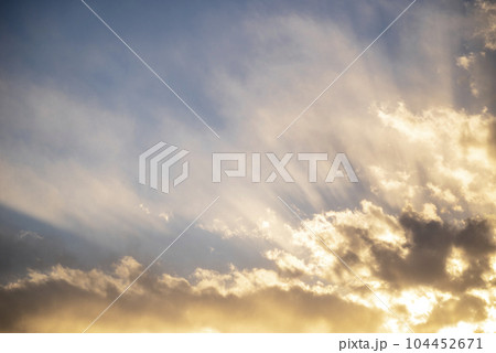 冬の夕焼け 夕焼け空 イメージ 104452671