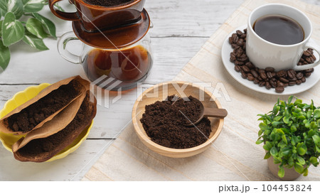 コーヒー豆の残りカス　イメージ 104453824