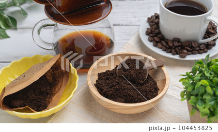 コーヒー豆の残りカス　イメージ 104453825
