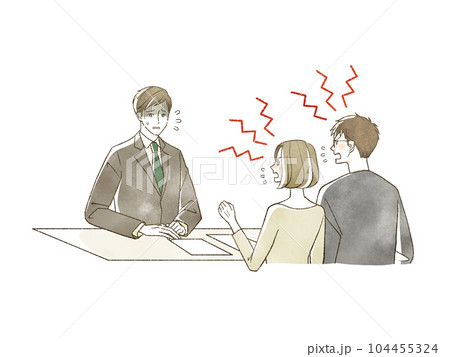 スーツ姿の男性にクレームをつけている男女 104455324