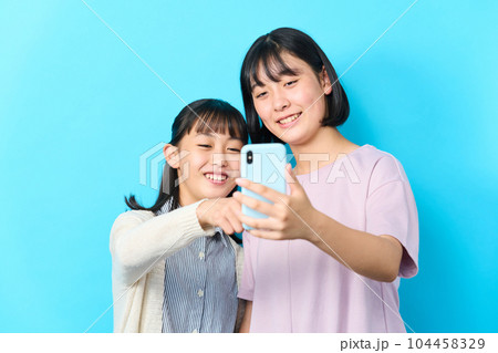 女子中学生のポートレート 女子中学生のポートレート 104458329