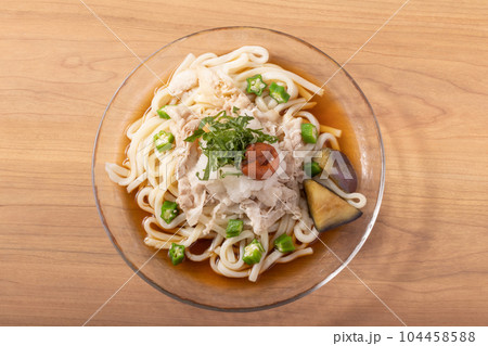 梅おろし豚しゃぶ冷やしうどん 梅おろし豚しゃぶ冷やしうどん 104458588