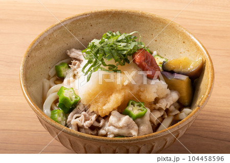 梅おろし豚しゃぶ冷やしうどん 104458596