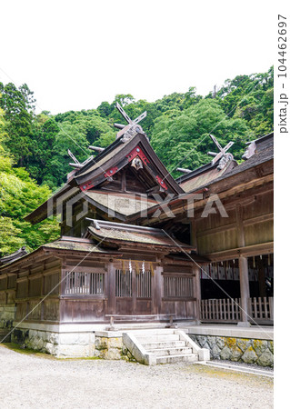 えびす様の総本 美保神社(島根県松江市美保関) えびす様の総本 美保神社(島根県松江市美保関) 104462697
