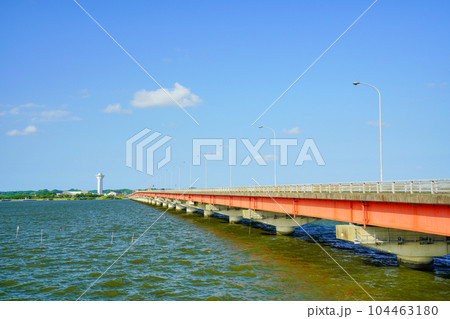 (茨城県)霞ヶ浦大橋(かすみがうら市から行方市方面) (茨城県)霞ヶ浦大橋(かすみがうら市から行方市方面) 104463180