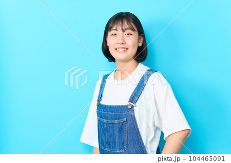 女子中学生のポートレート 104465091