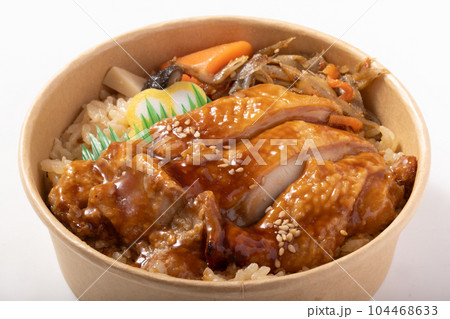 鶏めし弁当 鶏めし弁当 104468633