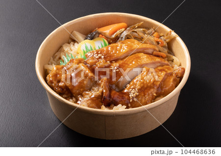 鶏めし弁当 104468636