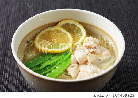 塩レモンラーメン 104469225