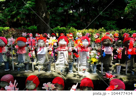 東京都港区　増上寺の子育地蔵尊 104477434