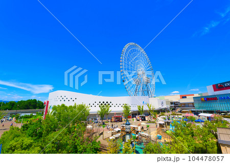 【大阪府】7月・青空の休日に家族でエキスポシティでショッピング 【大阪府】7月・青空の休日に家族でエキスポシティでショッピング 104478057