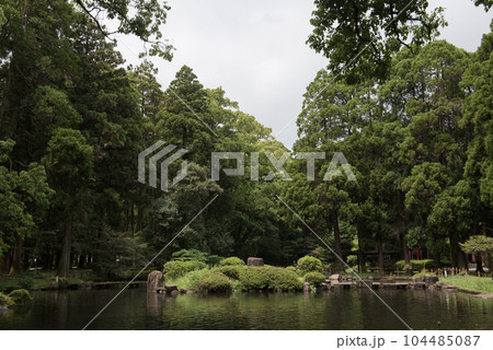宮崎県児湯郡都農町にある都農神社(一の宮神社)の景色 宮崎県児湯郡都農町にある都農神社(一の宮神社)の景色 104485087
