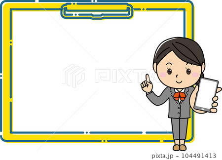 大きなクリップボードフレームの前でスマートフォンを持って説明するスーツ姿の女性 104491413