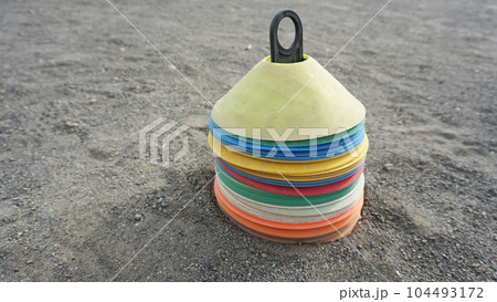 サッカートレーニング道具(マーカー) サッカートレーニング道具(マーカー) 104493172