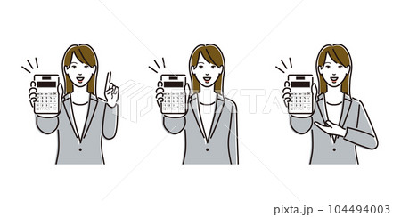 電卓を見せる女性ビジネスパーソンのセット 104494003