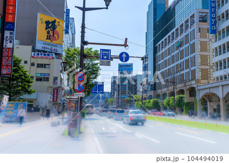 水道町　路面電車通りから観える風景　(デパート)「水道町風景」(熊本市水道町) 104494019
