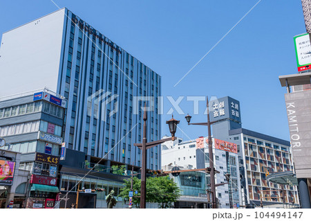 熊本市　路面電車通りから観える風景　「水道町・通町筋風景」(熊本市水道町) 104494147