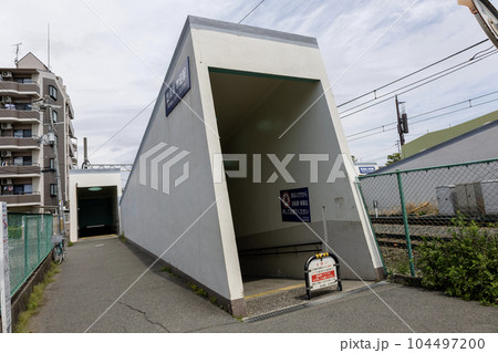 阪急吹田駅の東改札口の出入口（2023年4月撮影） 104497200