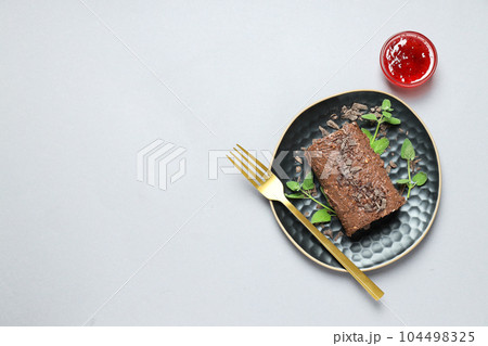 Concept of delicious sweet food - cake roll Concept of delicious sweet food - cake roll 104498325