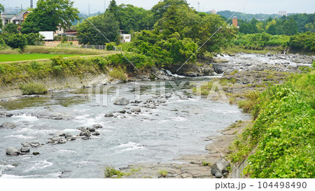 裾野市を流れる河川（黄瀬川） 104498490