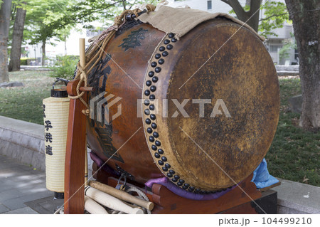 くらやみ祭 和太鼓演舞 太鼓 演舞 連休 和風イメージ 年中行事 夏祭り 大太鼓 くらやみ祭 和太鼓演舞 太鼓 演舞 連休 和風イメージ 年中行事 夏祭り 大太鼓 104499210