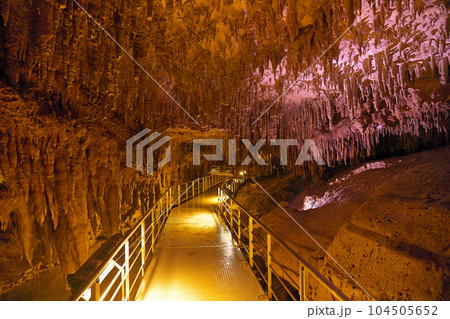 【おきなわワールド 玉泉洞】 沖縄県南城市玉城前川 【おきなわワールド 玉泉洞】 沖縄県南城市玉城前川 104505652