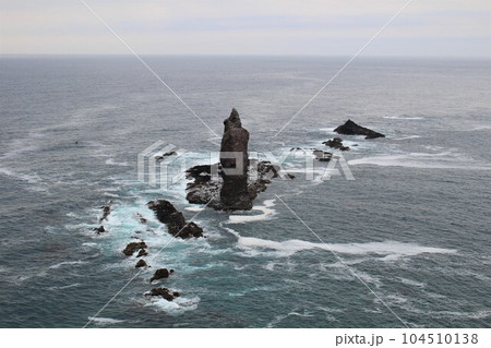 神威岬　神威岩　積丹半島　国定公園　北海道 104510138