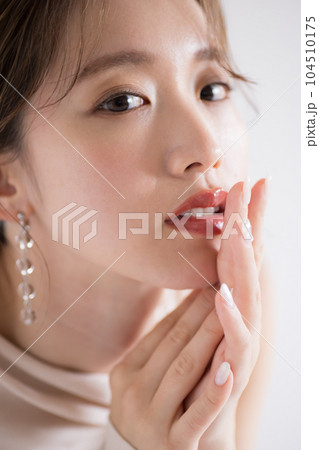 ビューティー　女性のポートレート 104510175