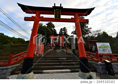 王地山まけきらい稲荷の紅葉 104510181