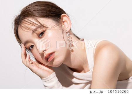 ビューティー　女性のポートレート 104510266