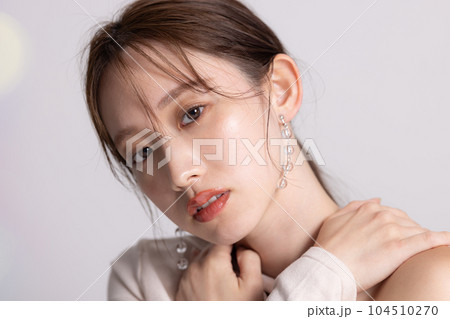 ビューティー　女性のポートレート 104510270